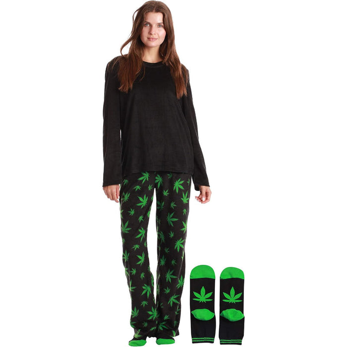 Printed Pajama Set With Coordinated Socks