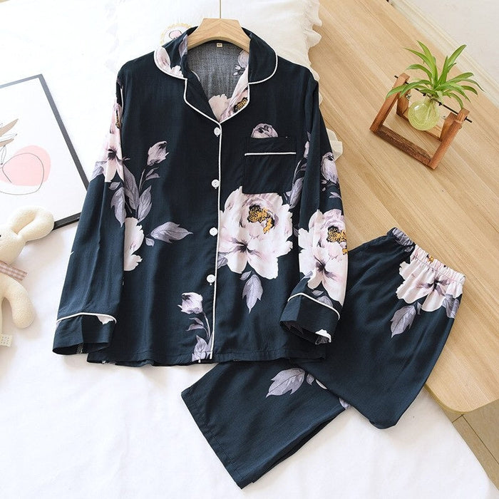 Long-Sleeved Sleepwear Suit