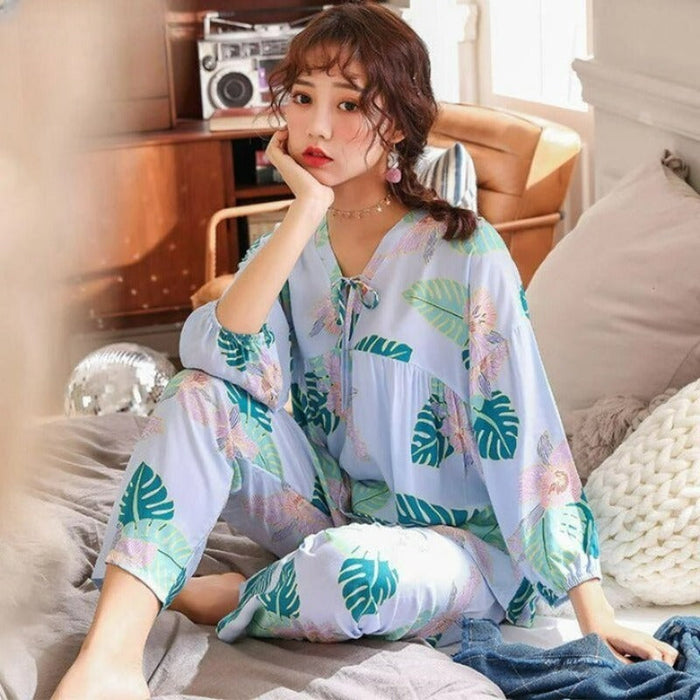 Soft Loose Sleepwear V-Neck Pajamas Sets Printed