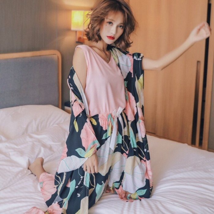 Loose Shrug Female Floral 3 Piece Pajama Set