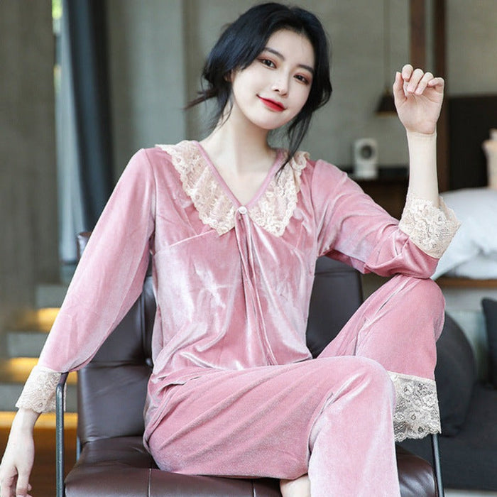 Winter Coral Round Neck Velvet Pajamas Set For Women